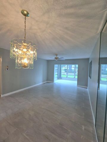 5071 W OAKLAND PARK Boulevard 109, Lauderdale Lakes, FL 33313