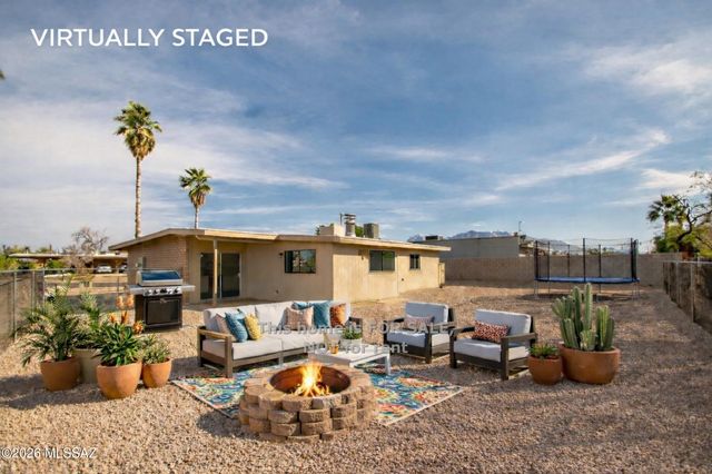 2941 W Tania Place, Tucson, AZ 85741