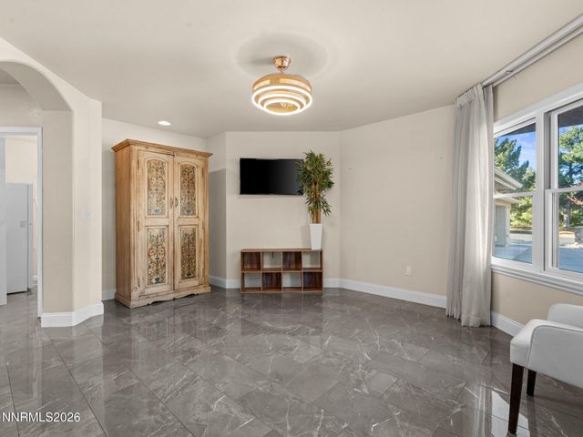 2555 S Wellington, Carson City, NV 89703