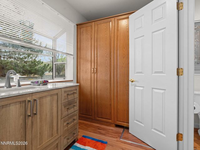 2555 S Wellington, Carson City, NV 89703