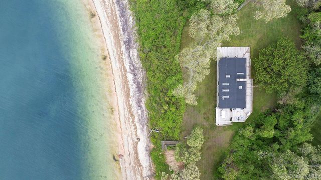 31059 County Road 48, Peconic, NY 11958