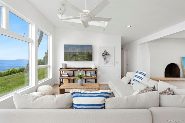 31059 County Road 48, Peconic, NY 11958