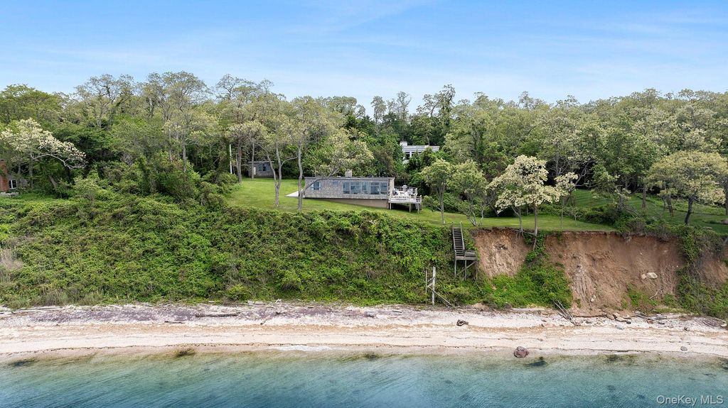 31059 County Road 48, Peconic, NY 11958