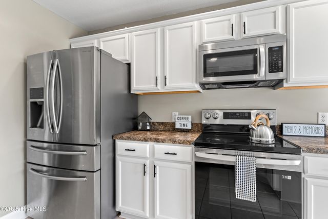 141 Weste Avenue, Jacksonville, NC 28540