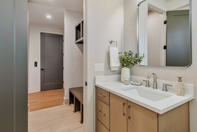 3205A Acklen Ave, Nashville, TN 37212