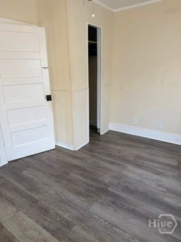 2119 Paige Avenue, Savannah, GA 31405
