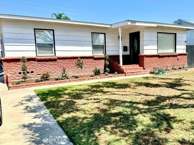 9613 Brock, Downey, CA 90240