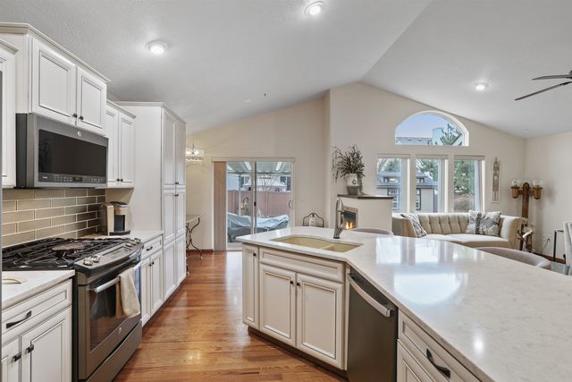 5106 N Yale Ct, Spokane Valley, WA 99206