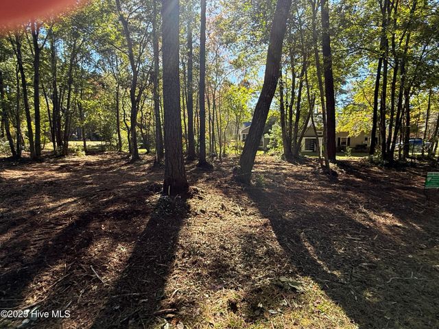 900 Crooked Creek Drive, New Bern, NC 28560