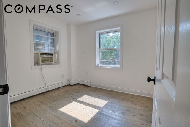 126 Vanderbilt Avenue, New York City, NY 11205