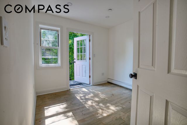 126 Vanderbilt Avenue, New York City, NY 11205
