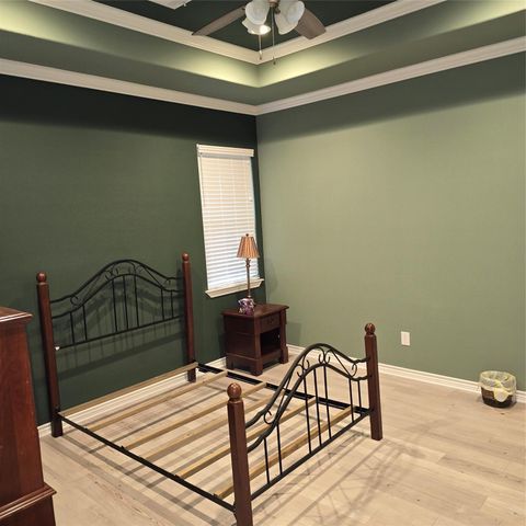 330 N Royale Greens Drive, Coldspring, TX 77331