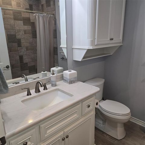 330 N Royale Greens Drive, Coldspring, TX 77331