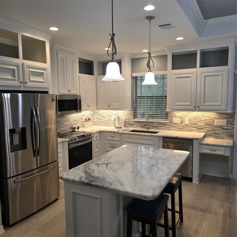 330 N Royale Greens Drive, Coldspring, TX 77331