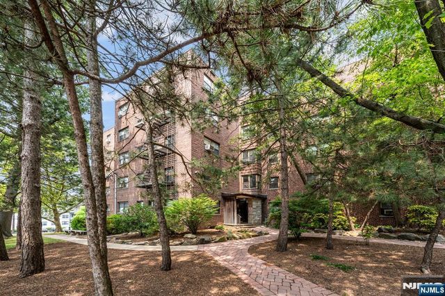 3071 Edwin Avenue 3E, Fort Lee, NJ 07024