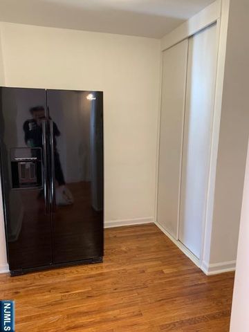 3071 Edwin Avenue 3E, Fort Lee, NJ 07024