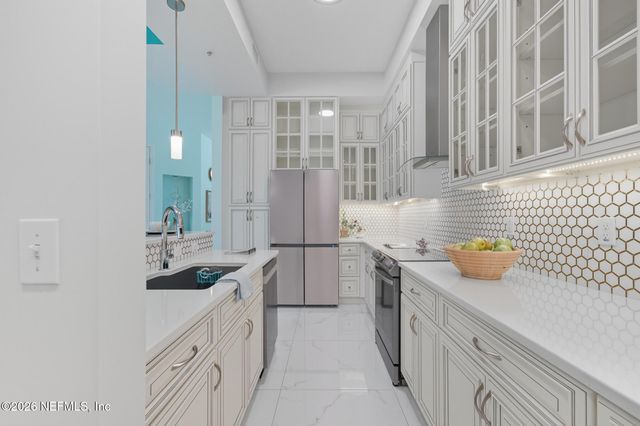 200 OCEAN CREST Drive 1111, Palm Coast, FL 32137