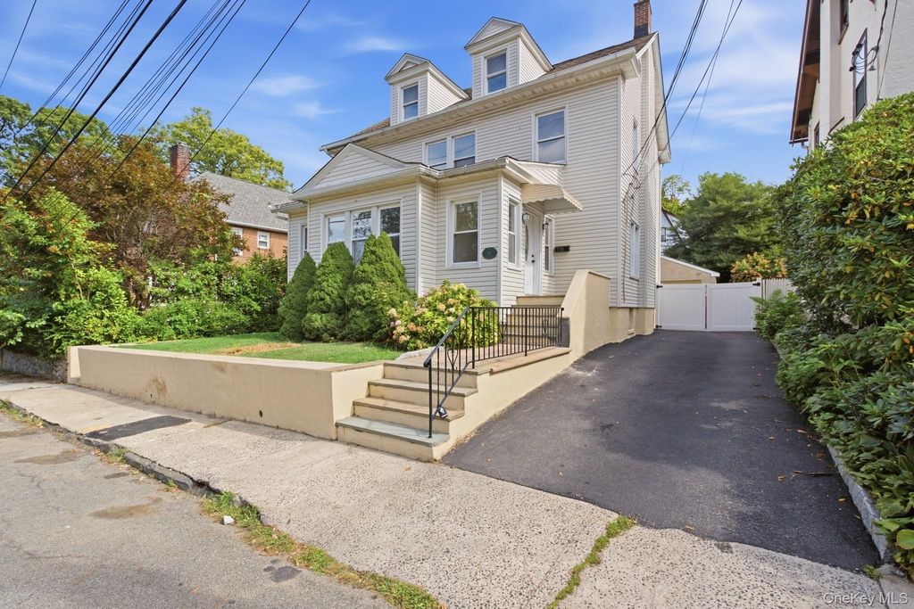 10 Lattin Drive, Yonkers, NY 10705 — photo 2