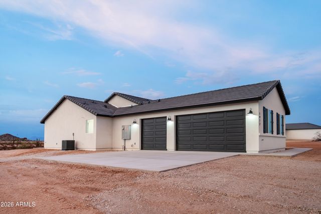 1912 W BROOKE Lane W, San Tan Valley, AZ 85144