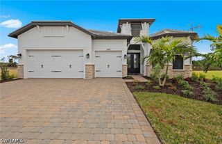 2004 Don Benito WAY, Naples, FL 34120