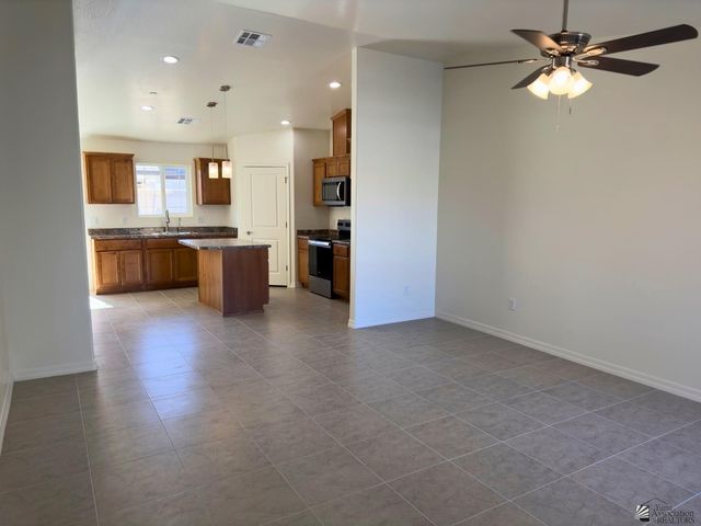 3732 E Santa Palmira St, San Luis, AZ 85336