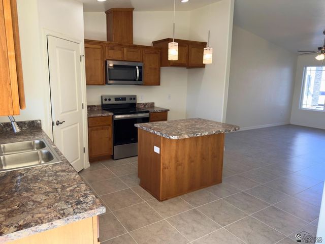 3732 E Santa Palmira St, San Luis, AZ 85336