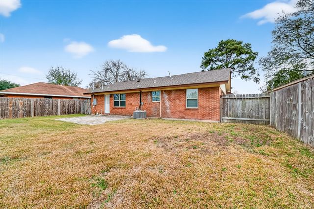 3613 Truxton Drive, Pasadena, TX 77503