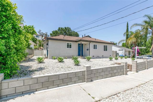 10347 Newhome Avenue, Sunland, CA 91040