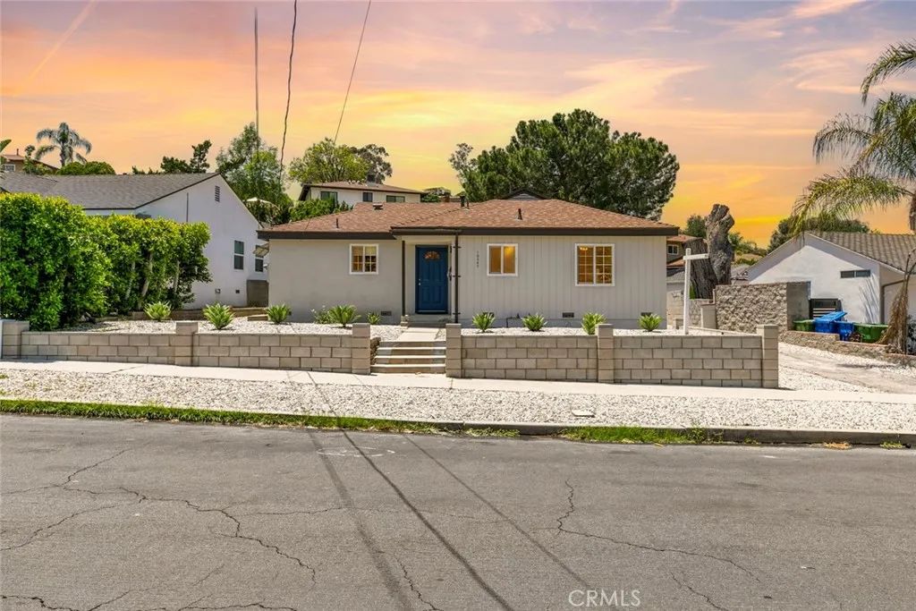 10347 Newhome Avenue, Sunland, CA 91040