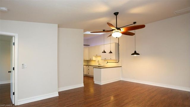 1046 Oak Forest DR, Naples, FL 34104