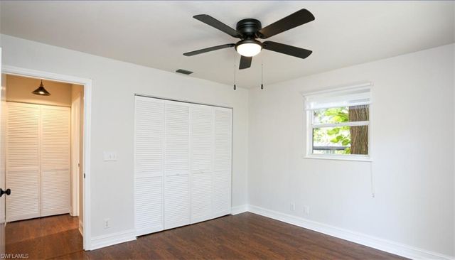 1046 Oak Forest DR, Naples, FL 34104