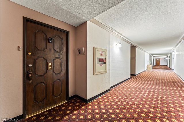 750 South Royal Crest Circle 312, Las Vegas, NV 89169