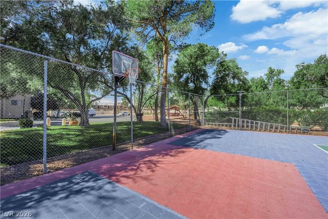750 South Royal Crest Circle 312, Las Vegas, NV 89169