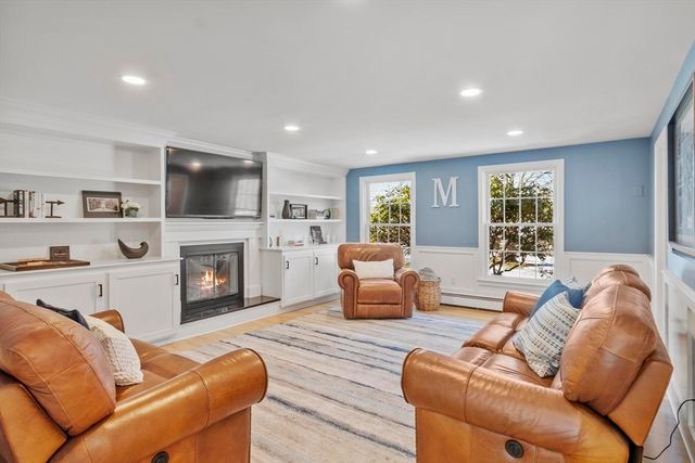 2 Greybirch Road, Andover, MA 01810