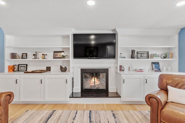 2 Greybirch Road, Andover, MA 01810