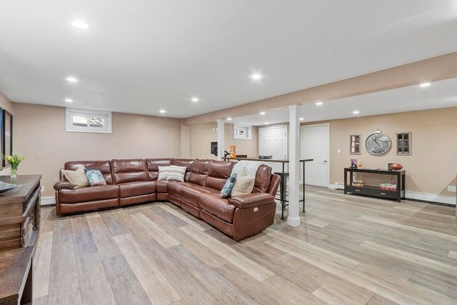 2 Greybirch Road, Andover, MA 01810