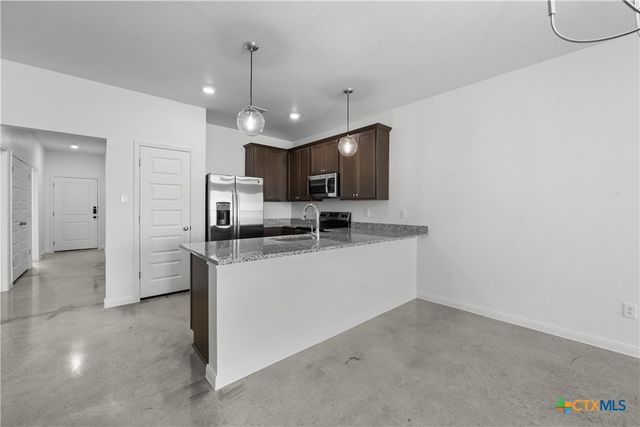 643 Pacific Crest Trail, Copperas Cove, TX 76522