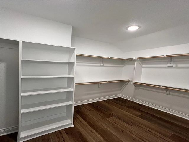 806 Greyson Lane, Greenville, TX 75402