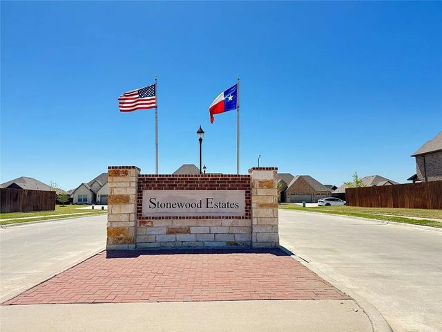 806 Greyson Lane, Greenville, TX 75402