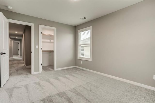 16827 W 164th Terrace, Olathe, KS 66062