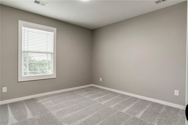 16827 W 164th Terrace, Olathe, KS 66062