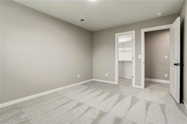 16827 W 164th Terrace, Olathe, KS 66062