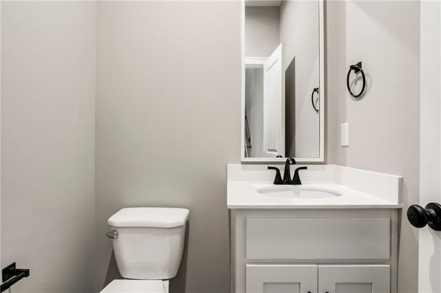 16827 W 164th Terrace, Olathe, KS 66062