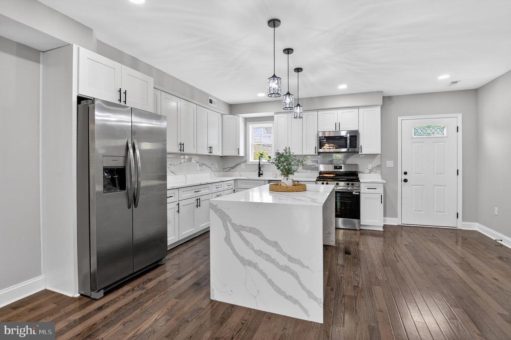 Image 1 of property listing at 2888 W GARRISON AVE W, Baltimore, MD 21215