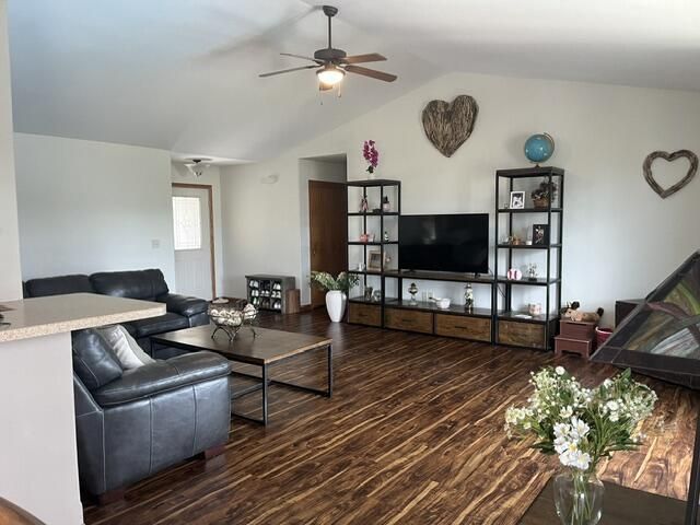 6114 Biscayne AVENUE, Mount Pleasant, WI 53406