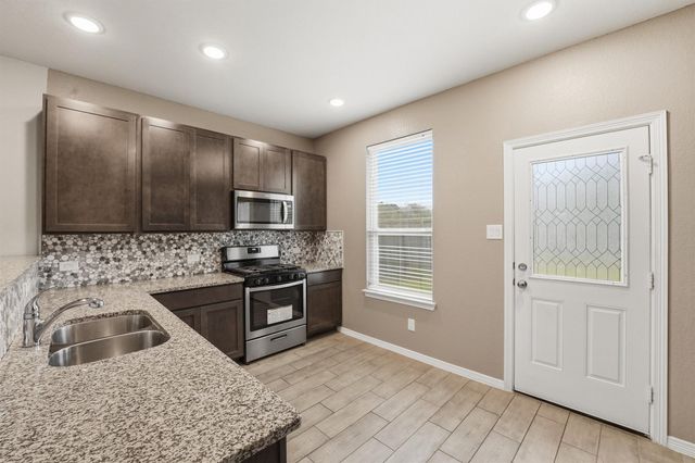 24818 Russet Bluff Trail, Houston, TX 77336