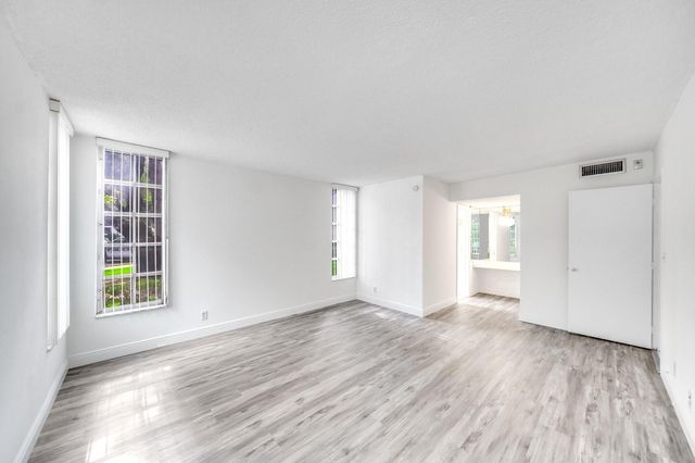 2601 S Course Drive 111, Pompano Beach, FL 33069