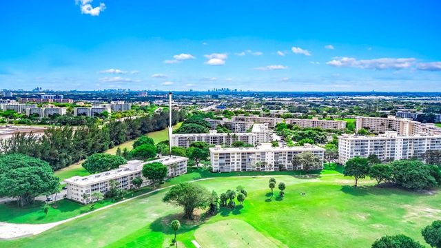 2601 S Course Drive 111, Pompano Beach, FL 33069