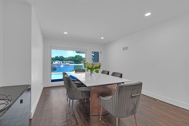 1866 Berry Lane, Des Plaines, IL 60018