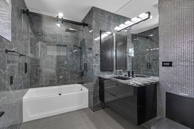 1866 Berry Lane, Des Plaines, IL 60018